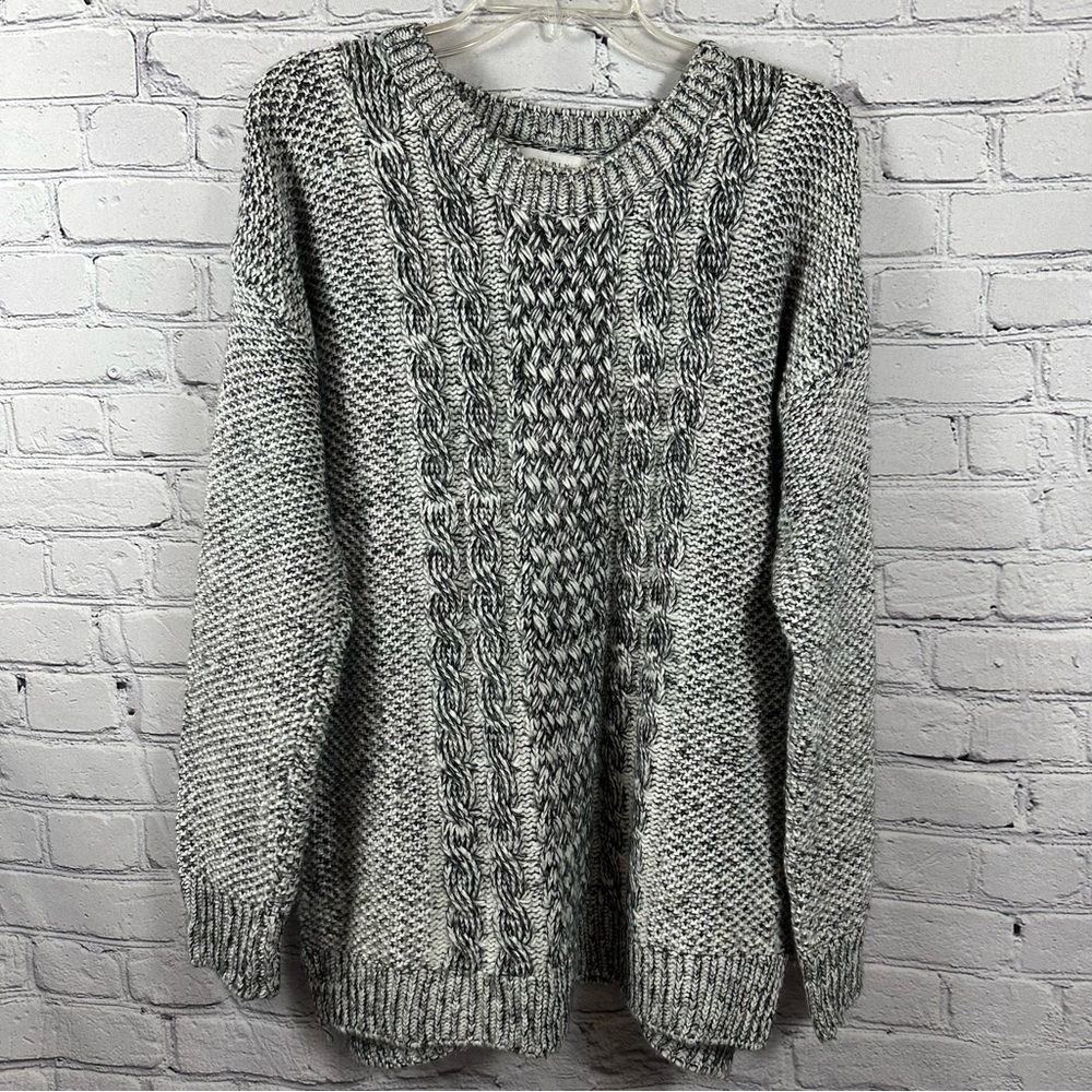 Everly Women's Sweater Cable Knit Black & White Marled Acrylic Long Sleeved M